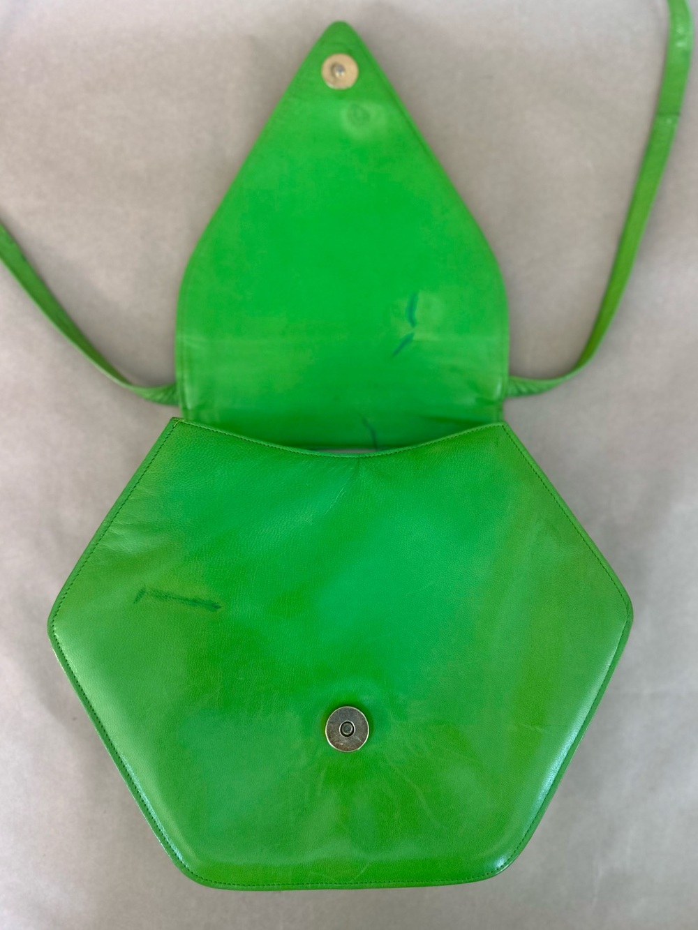 VTG 80s Charles Jourdan Paris Green Leather Hexagonal  Rare Geometric bag - Picture 3 of 9